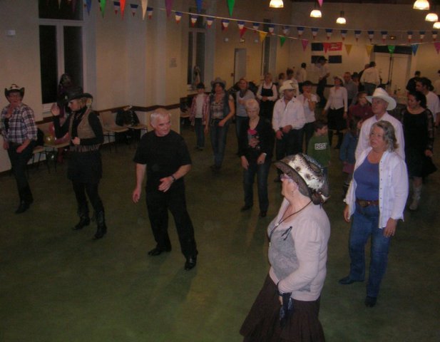 galette des roi le 22 janv 2012 075